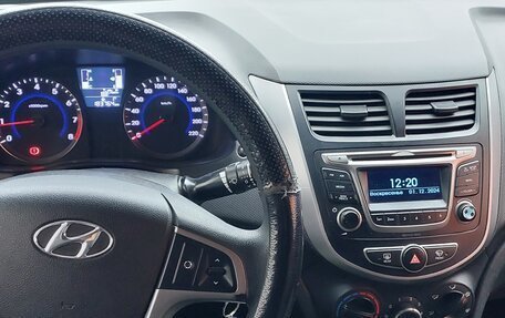 Hyundai Solaris II рестайлинг, 2015 год, 730 000 рублей, 8 фотография