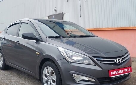 Hyundai Solaris II рестайлинг, 2015 год, 730 000 рублей, 10 фотография