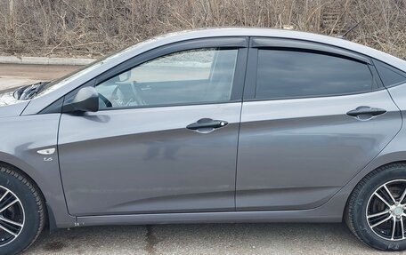 Hyundai Solaris II рестайлинг, 2015 год, 730 000 рублей, 20 фотография