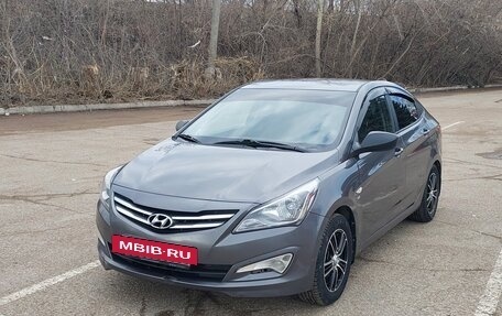 Hyundai Solaris II рестайлинг, 2015 год, 730 000 рублей, 21 фотография