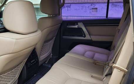 Toyota Land Cruiser 200, 2008 год, 3 100 000 рублей, 10 фотография