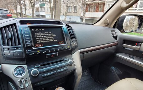 Toyota Land Cruiser 200, 2008 год, 3 100 000 рублей, 13 фотография