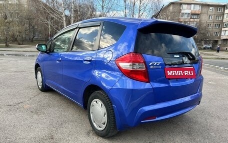 Honda Fit III, 2011 год, 895 000 рублей, 8 фотография