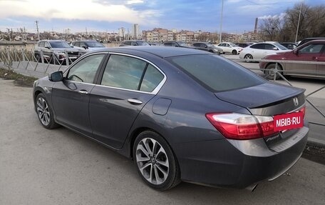 Honda Accord IX рестайлинг, 2013 год, 2 000 000 рублей, 3 фотография