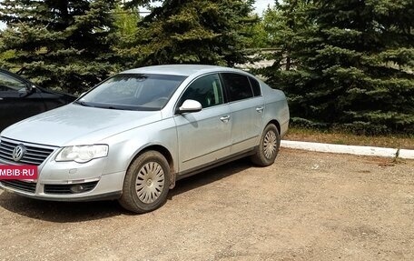 Volkswagen Passat B6, 2006 год, 650 000 рублей, 4 фотография