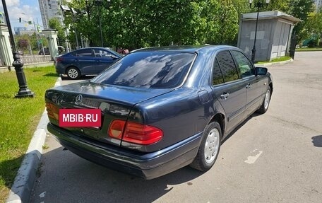 Mercedes-Benz E-Класс, 1997 год, 295 000 рублей, 7 фотография