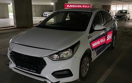 Hyundai Solaris II рестайлинг, 2018 год, 630 000 рублей, 1 фотография