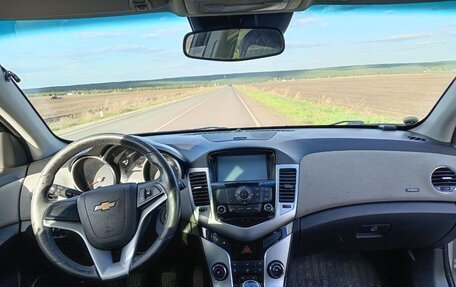 Chevrolet Cruze II, 2012 год, 600 000 рублей, 10 фотография