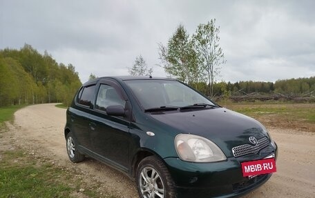 Toyota Yaris I рестайлинг, 2000 год, 499 000 рублей, 3 фотография