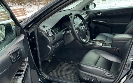 Toyota Camry, 2013 год, 1 920 000 рублей, 10 фотография