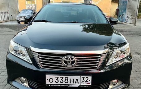 Toyota Camry, 2013 год, 1 920 000 рублей, 4 фотография