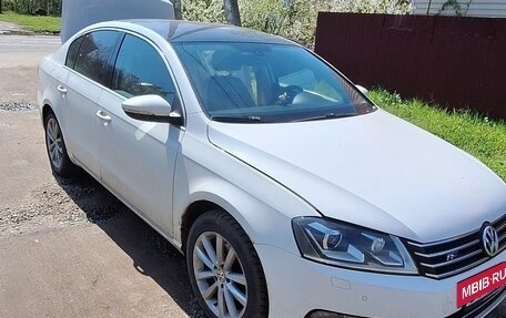 Volkswagen Passat B7, 2011 год, 850 000 рублей, 3 фотография