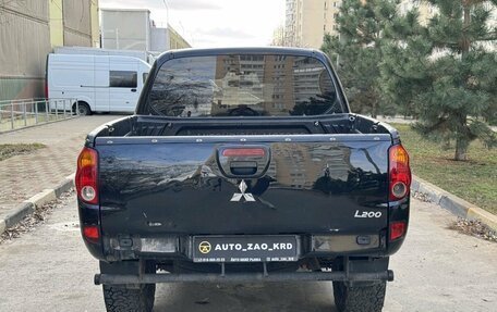Mitsubishi L200 IV рестайлинг, 2013 год, 1 080 000 рублей, 4 фотография