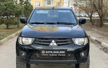 Mitsubishi L200 IV рестайлинг, 2013 год, 1 080 000 рублей, 2 фотография