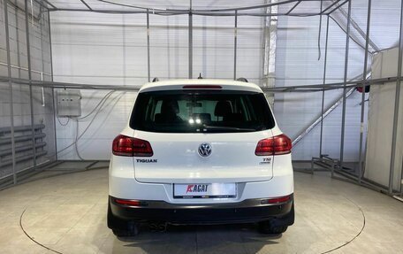 Volkswagen Tiguan II, 2016 год, 1 549 000 рублей, 7 фотография