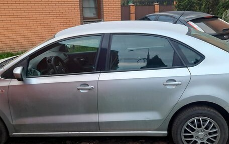 Volkswagen Polo VI (EU Market), 2011 год, 660 000 рублей, 3 фотография