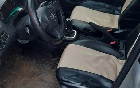 Volkswagen Polo VI (EU Market), 2011 год, 660 000 рублей, 5 фотография