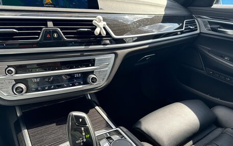 BMW 7 серия, 2019 год, 7 000 000 рублей, 9 фотография