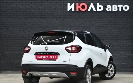 Renault Kaptur I рестайлинг, 2017 год, 1 550 000 рублей, 8 фотография