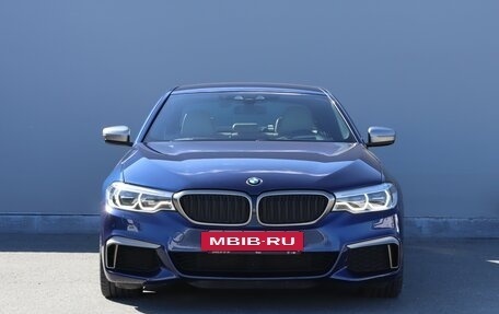 BMW 5 серия, 2018 год, 5 250 000 рублей, 2 фотография
