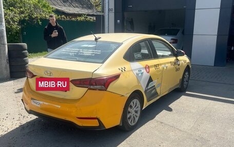 Hyundai Solaris II рестайлинг, 2019 год, 690 000 рублей, 3 фотография