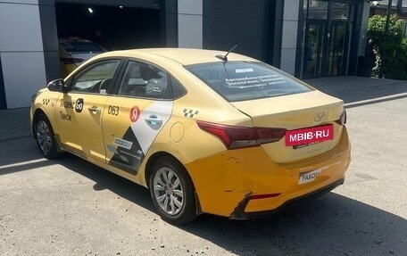 Hyundai Solaris II рестайлинг, 2019 год, 690 000 рублей, 4 фотография
