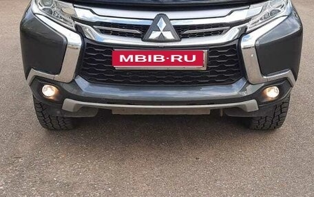 Mitsubishi Pajero Sport III рестайлинг, 2018 год, 2 900 000 рублей, 1 фотография