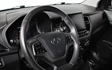 Hyundai Solaris II рестайлинг, 2022 год, 1 667 000 рублей, 11 фотография