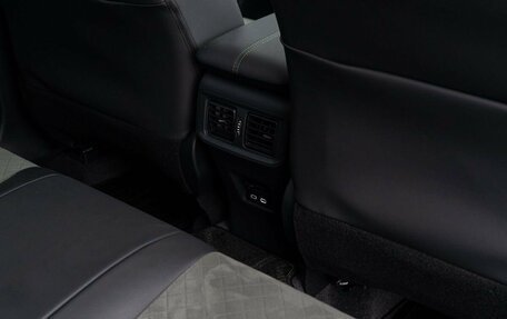 Toyota RAV4, 2025 год, 4 450 000 рублей, 13 фотография