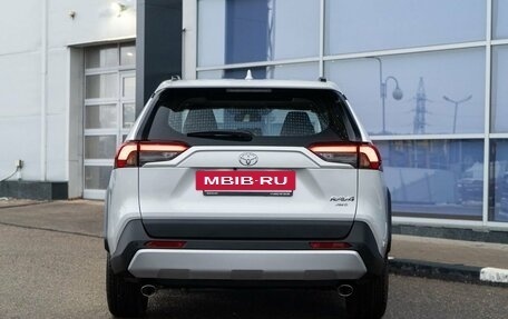 Toyota RAV4, 2025 год, 4 450 000 рублей, 6 фотография