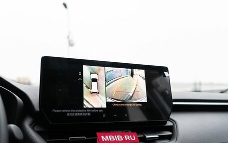 Toyota RAV4, 2025 год, 4 450 000 рублей, 23 фотография