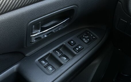 Mitsubishi Outlander III рестайлинг 3, 2017 год, 1 925 000 рублей, 17 фотография