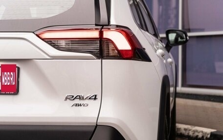 Toyota RAV4, 2025 год, 4 450 000 рублей, 26 фотография