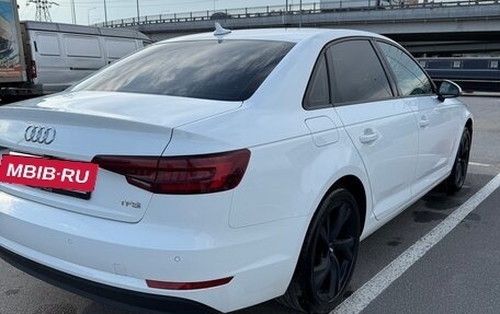 Audi A4, 2017 год, 1 970 000 рублей, 3 фотография