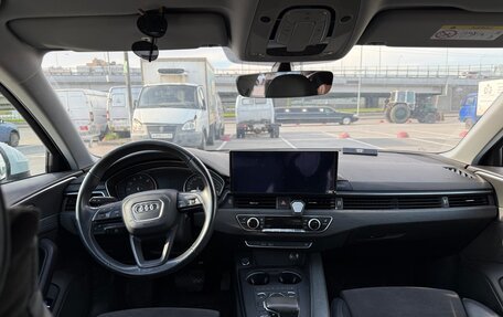Audi A4, 2017 год, 1 970 000 рублей, 14 фотография