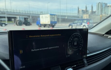 Audi A4, 2017 год, 1 970 000 рублей, 18 фотография