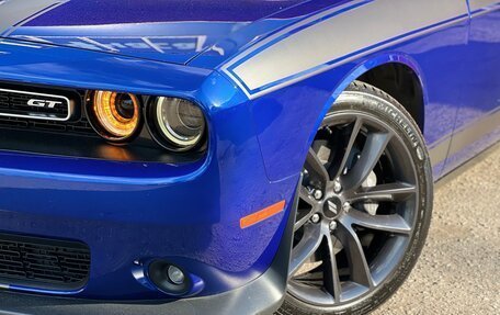 Dodge Challenger III рестайлинг 2, 2019 год, 3 750 000 рублей, 6 фотография
