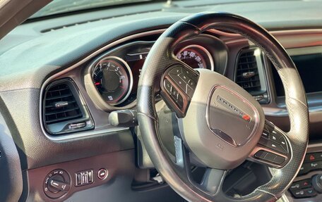 Dodge Challenger III рестайлинг 2, 2019 год, 3 750 000 рублей, 7 фотография
