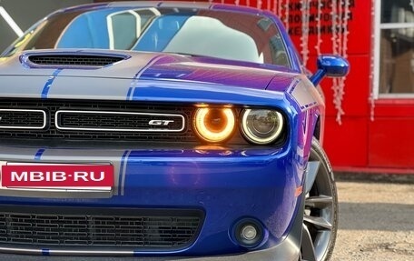 Dodge Challenger III рестайлинг 2, 2019 год, 3 750 000 рублей, 5 фотография