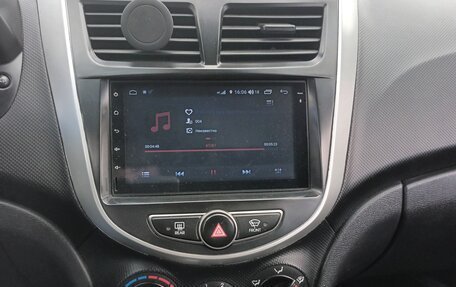 Hyundai Solaris II рестайлинг, 2016 год, 950 000 рублей, 7 фотография