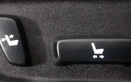 Toyota Land Cruiser Prado 150 рестайлинг 2, 2012 год, 2 849 000 рублей, 14 фотография