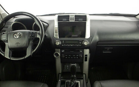 Toyota Land Cruiser Prado 150 рестайлинг 2, 2012 год, 2 849 000 рублей, 16 фотография