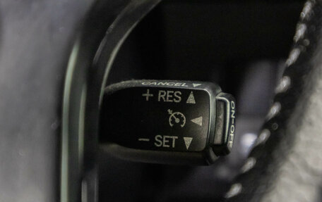 Toyota Land Cruiser Prado 150 рестайлинг 2, 2012 год, 2 849 000 рублей, 22 фотография