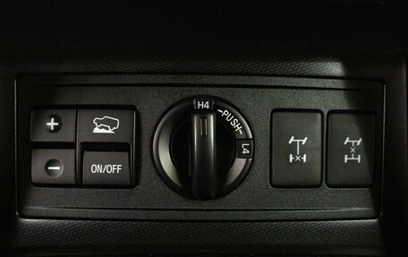 Toyota Land Cruiser Prado 150 рестайлинг 2, 2012 год, 2 849 000 рублей, 25 фотография