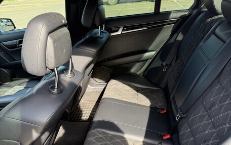 Mercedes-Benz C-Класс, 2011 год, 1 500 000 рублей, 14 фотография