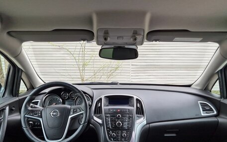 Opel Astra J, 2013 год, 650 000 рублей, 19 фотография