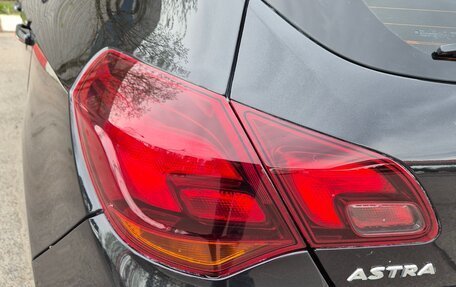 Opel Astra J, 2013 год, 650 000 рублей, 26 фотография