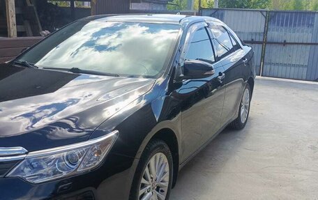 Toyota Camry, 2014 год, 2 350 000 рублей, 3 фотография