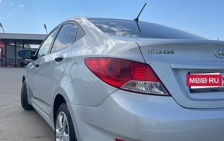 Hyundai Solaris II рестайлинг, 2012 год, 890 000 рублей, 5 фотография