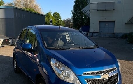 Chevrolet Spark III, 2011 год, 625 000 рублей, 2 фотография